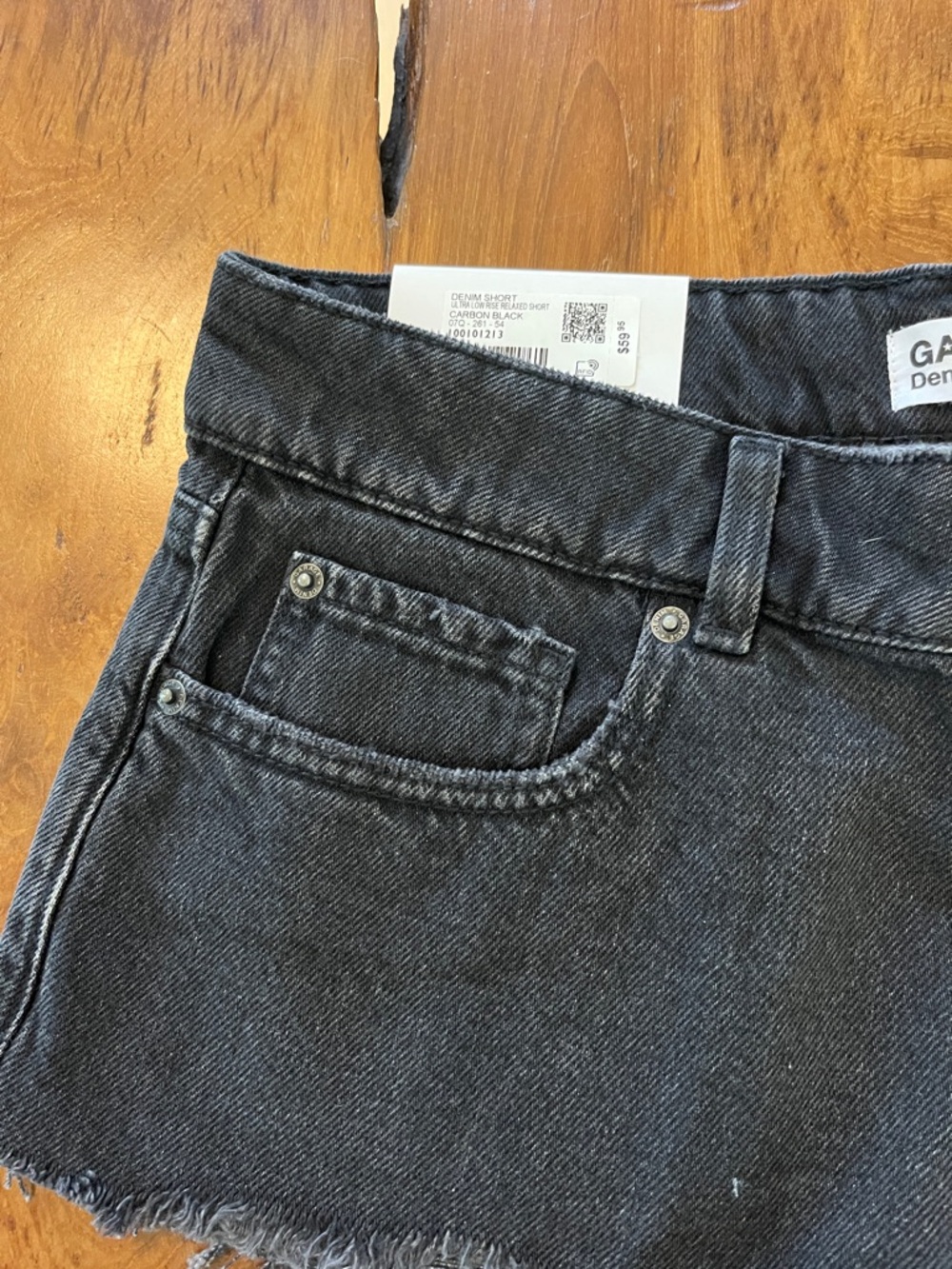 Garage Black Distressed Hem Denim Shorts - Picture 5 of 9